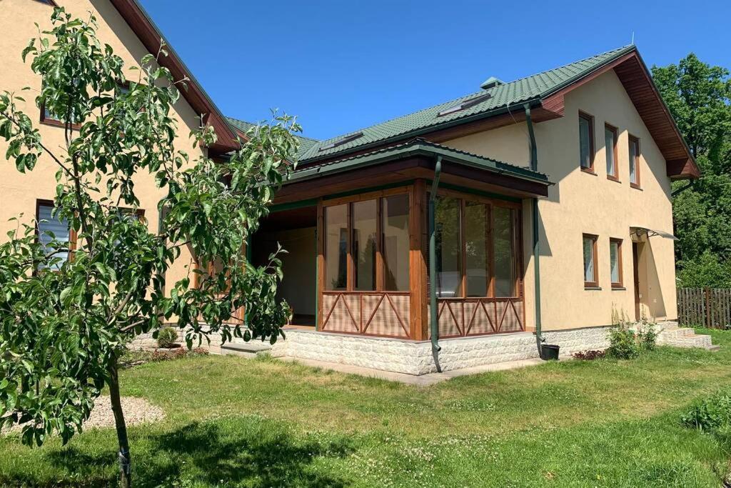 Jūrkalne Vaivari Retreat מראה חיצוני תמונה